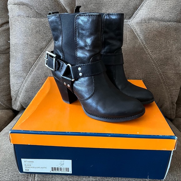 Arturo Chiang Viana Black Leather Boots - Picture 2 of 6